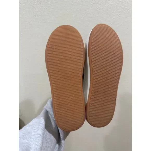 Madden Girl Livvyy platform lace-up red maroon sneakers size 7.5 NEW - Picture 6 of 9